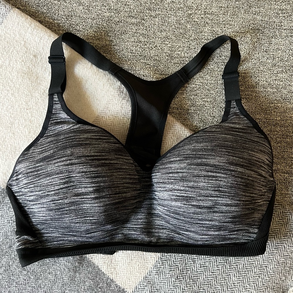 Victoria’s Secret | High Impact Sports Bra | Size 32 DDD